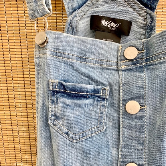 Mossimo Light Wash Lace Trim Shortalls from Target - Picture 3 of 10